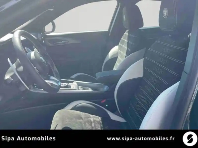 Alfa Romeo Tonale 1.5 ibrida 175 ch vgt tct7 — photo 11