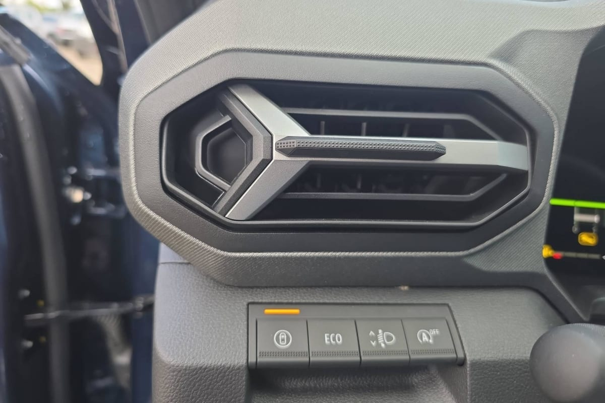 Dacia Bigster — photo 21