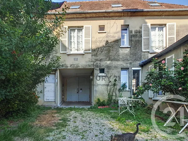 Immeuble 134 m²