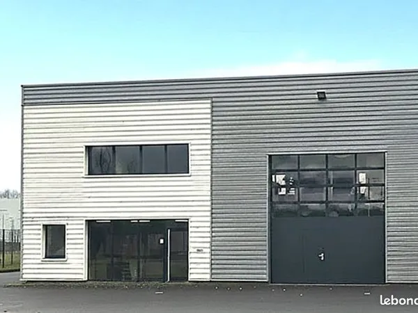Bâtiment industriel GANNAT