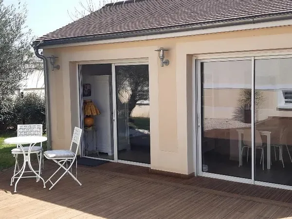 Particulier loue une charmante dépendance