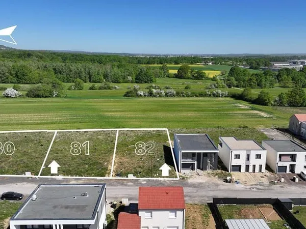 Terrain 645 m²