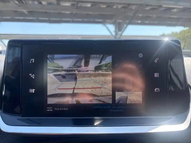 Peugeot 208 puretech 100 s&amp;s bvm6 — photo 26