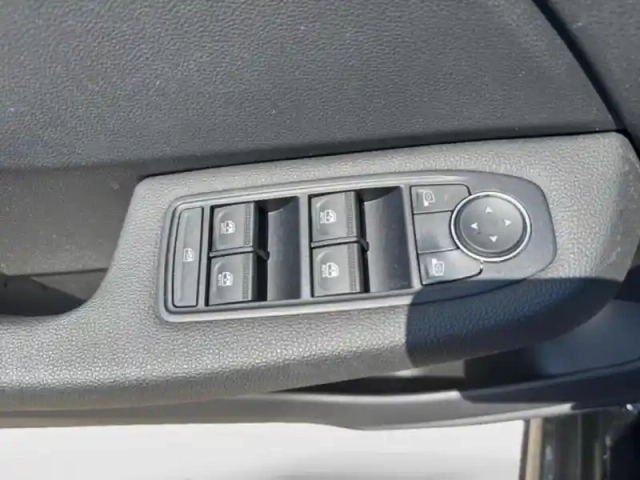 Renault Clio 1.5 dci 100ch evolution - 25 — photo 9