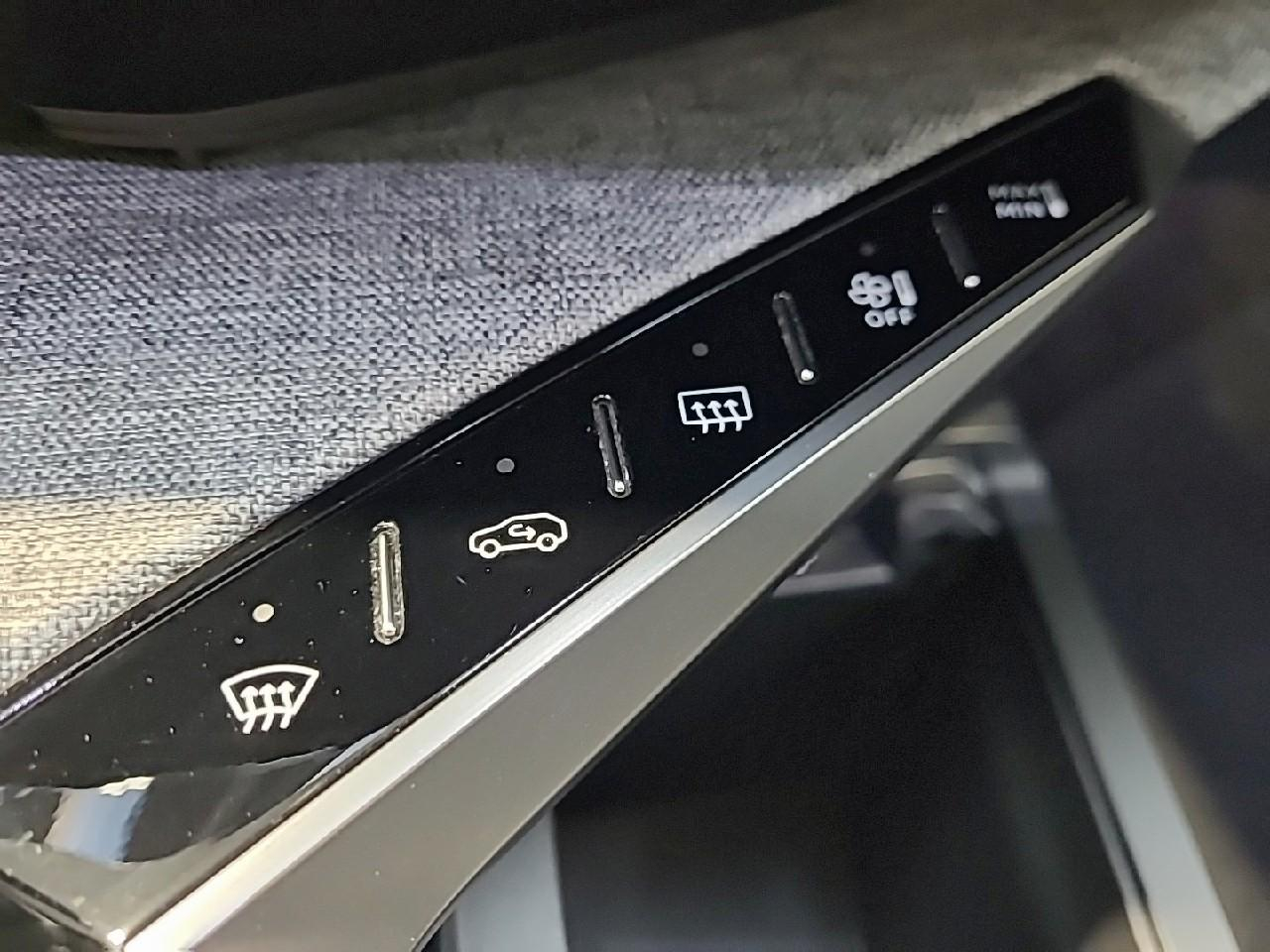 Peugeot 3008 hybrid 136 e-dcs6 gt — photo 25