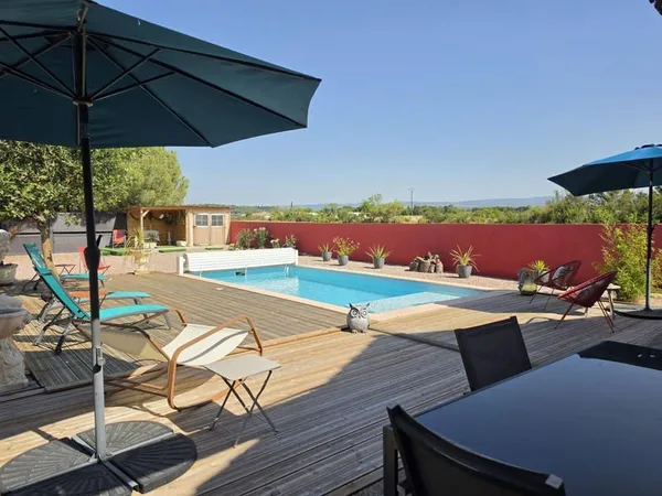 Maison 9 pièces 270 m²