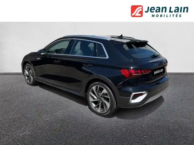 Audi A3 allstreet 40 tfsi e hybride rechargeable 204 s tronic 6 — photo 7