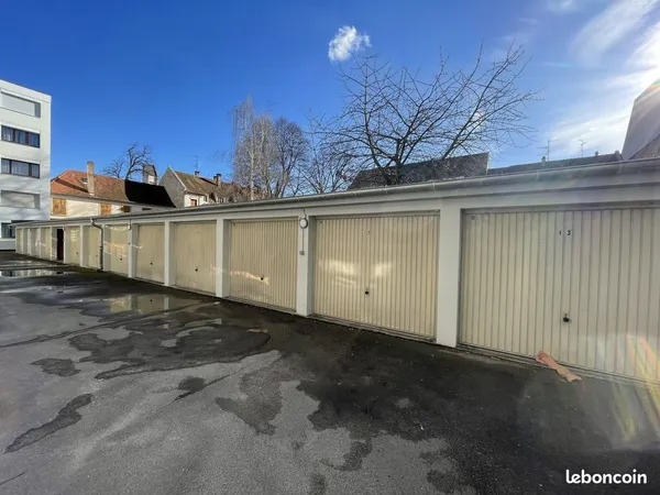 Parking/box 12 m² Strasbourg