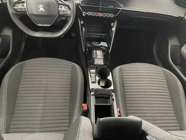 Peugeot 208 electrique 50 kwh 136ch — photo 26