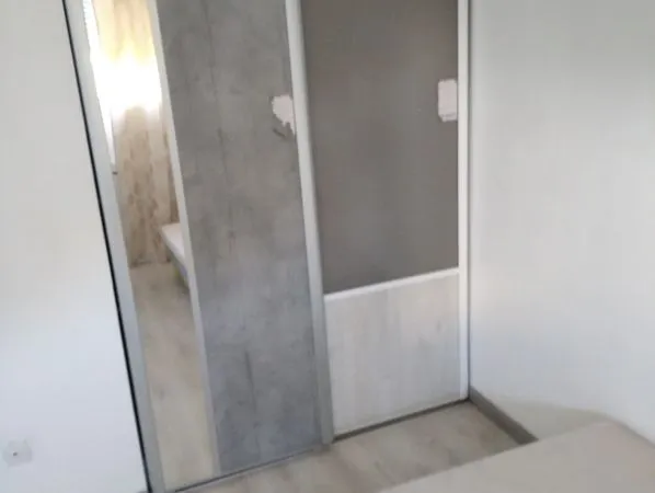 Loue chambre meublée