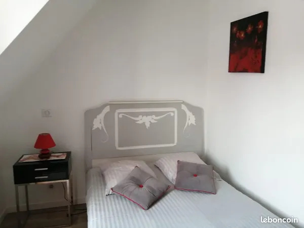 Studio au pied du château, centre de Gien