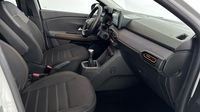 Dacia Sandero 1.0 TCe 90ch Stepway Confort -22 — photo 15