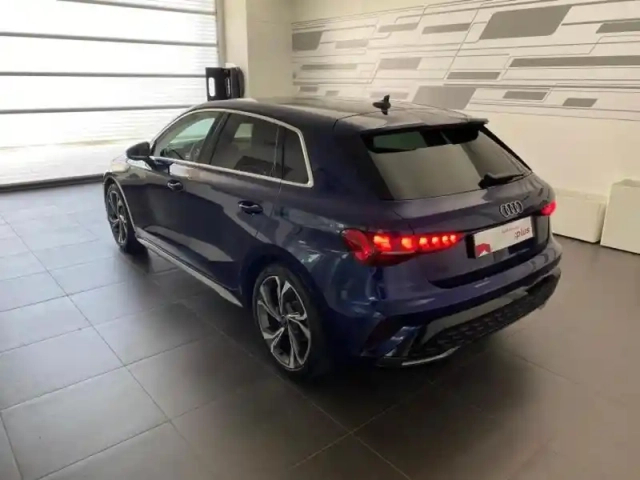 Audi A3 sportback 35 tdi 150ch s line s tronic 7 — photo 5
