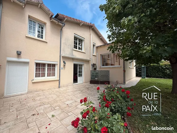 Maison 5 pièces 130 m²