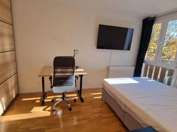 Chambre de 15m2 avec frigo privé et dressing