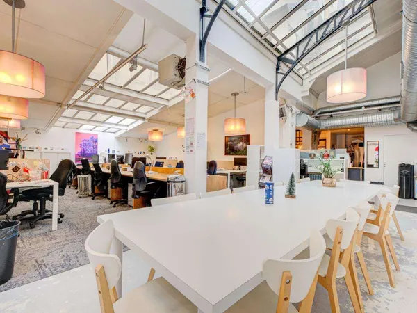 Immeuble de bureaux Levallois-Perret Louise Michel