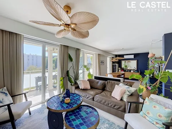 LA CIOTAT - T4 93.88 m² rénové - Terrasse 19 m² plein su