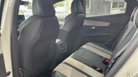 Peugeot 3008 HYBRID 225ch GT Pack e-EAT8 — photo 23
