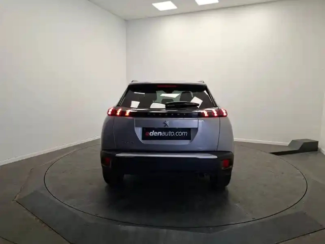 Peugeot 2008 puretech 100 s&amp;s bvm6 — photo 3