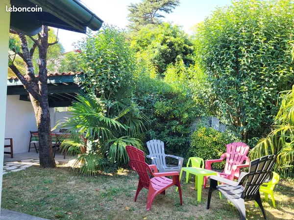 Maison 94m2 meublée à louer CIBOURE quartier croix blanche + parking + garage + jardin