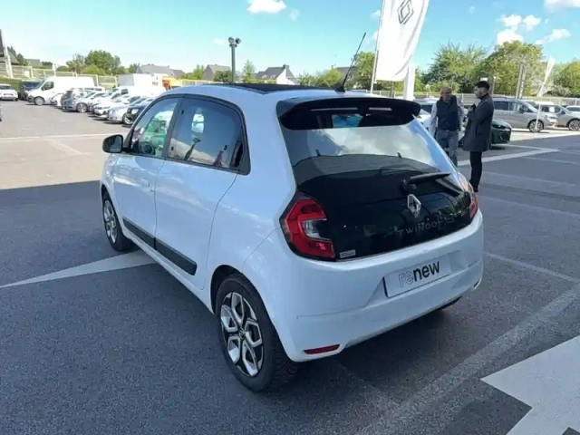 Renault Twingo iii e-tech — photo 8