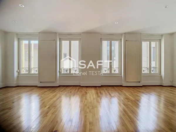 APPARTEMENT DE CARACTÈRE