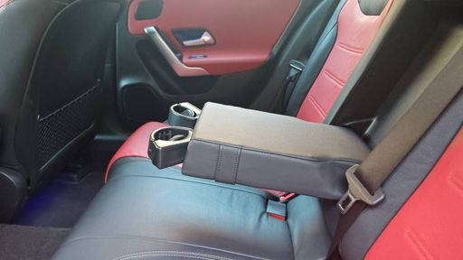 Mercedes Classe A 250 224 7G-DCT - AMG Line – 2019 – 48734 km – Essence – Boîte Automatique — photo 24