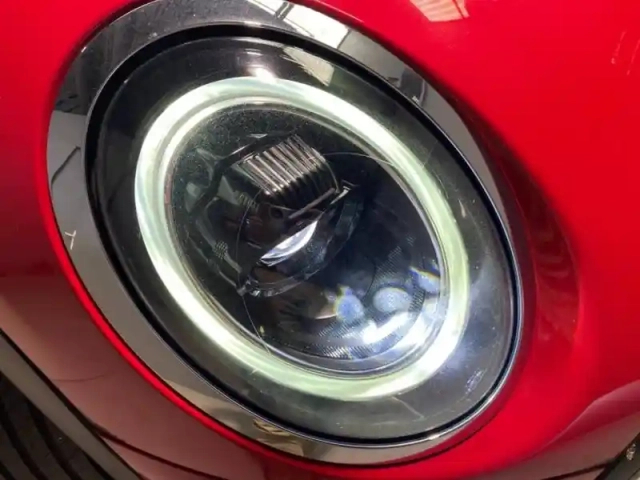 Mini Mini 5 portes cooper 136ch edition premium bva7 — photo 8
