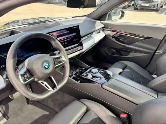Bmw Serie 5 série 5 touring 530e 299ch m sport