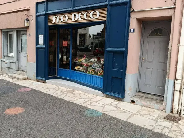 Local commercial 1 pièce 50 m²