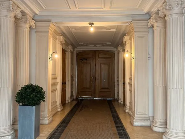 À vendre - Chambre meublée de 5 m² - Paris 16e - 78 000