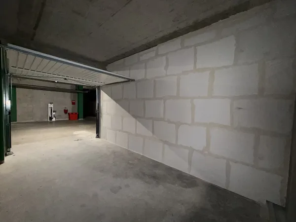 GARAGE À LOUER À L'ANNÉE À BAYONNE