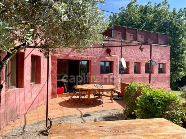Maison 9 pièces 340 m²