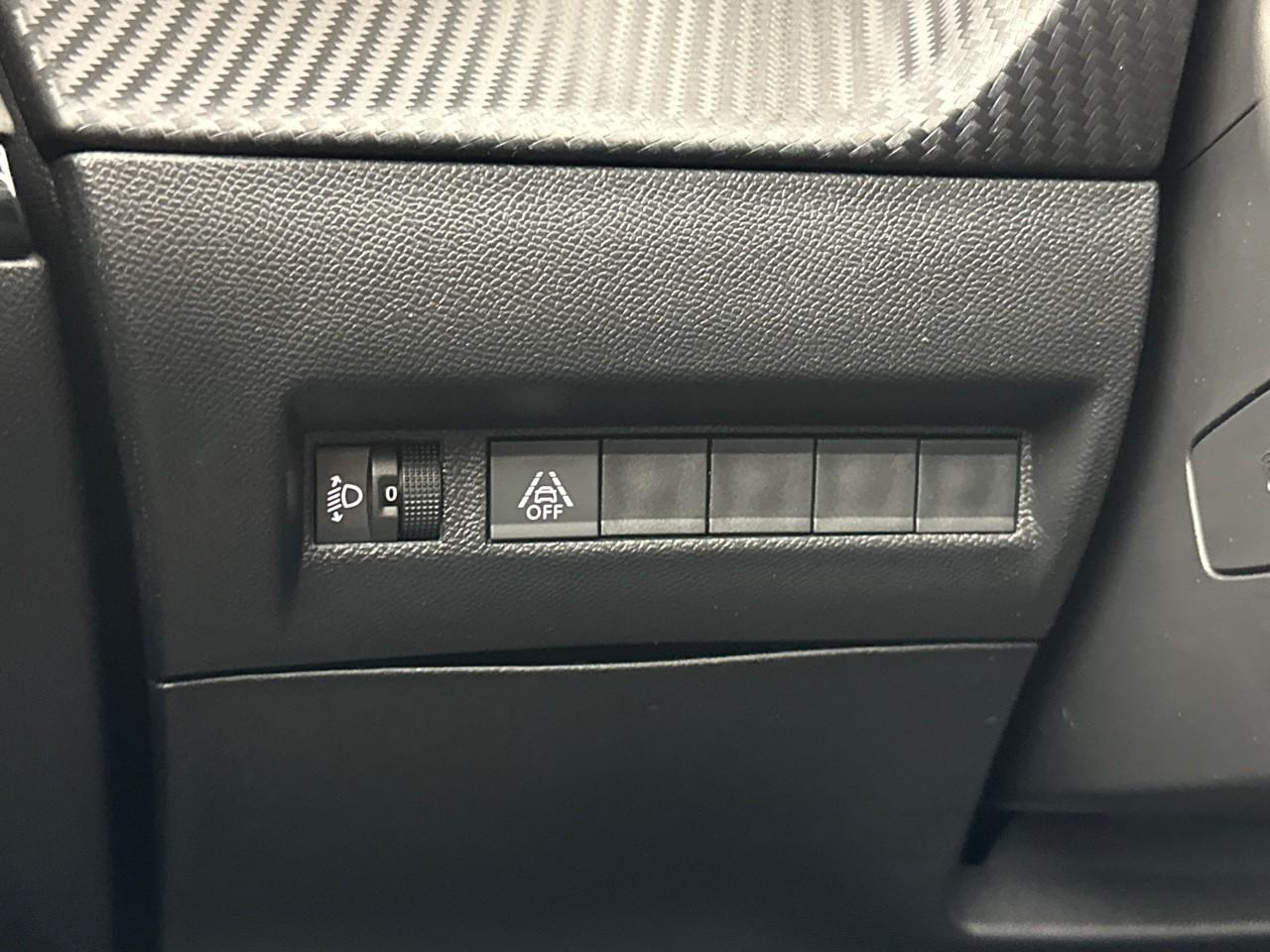 Peugeot 2008 bluehdi 130 s&s eat8 allure pack — photo 16