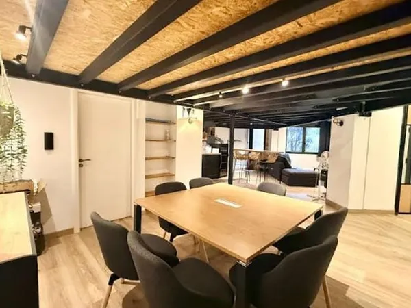 Local professionnel 103 m²