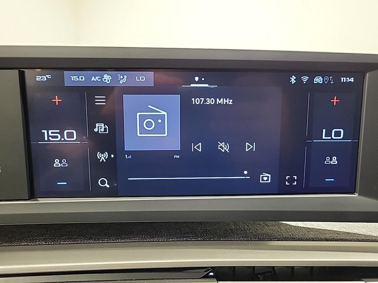 Peugeot 5008 hybrid 145 ch e-dcs6 allure — photo 11