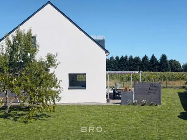 PLUNERET - MAISON FAMILIALE - 150M2, 4 CHAMBRES, VUES SUR LE