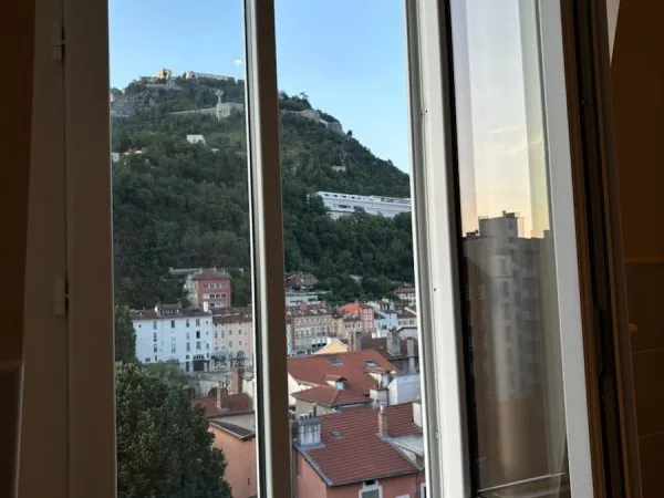 Loue studio 11m² Grenoble centre