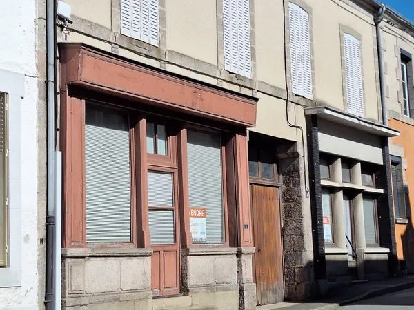 Vente immeuble coeur de Boussac (Creuse) dans un environnement paisible et ressourcant