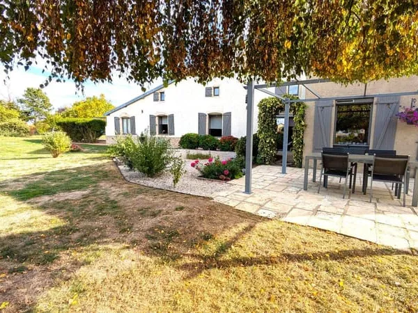 Maison 8 pièces 270 m²
