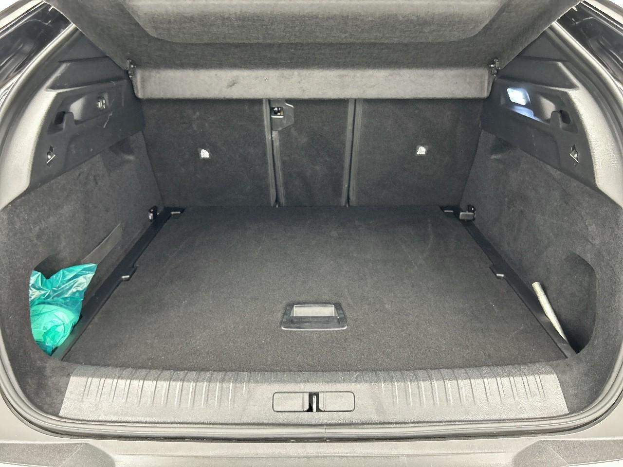Peugeot 308 hybrid 145 e-dcs6 allure — photo 14