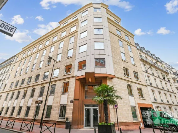 Bureaux 341 m²