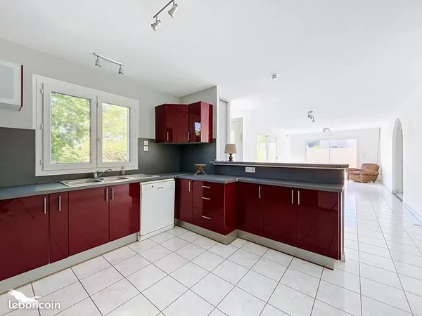 Pavillon 5 pièces 93 m²