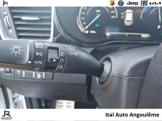 Kia Xceed 1.6 gdi 105ch + plug-in 60.5ch black &amp; white edition dct6 my22 — photo 14