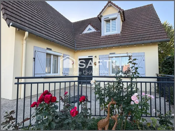 Centre BREVAL, maison 5 chambres 134 m² sur sous-sol total, jardin de 1 551m²