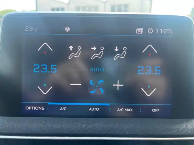 Peugeot 3008 1.2 puretech 130ch crossway s&amp;s eat8 6cv — photo 5