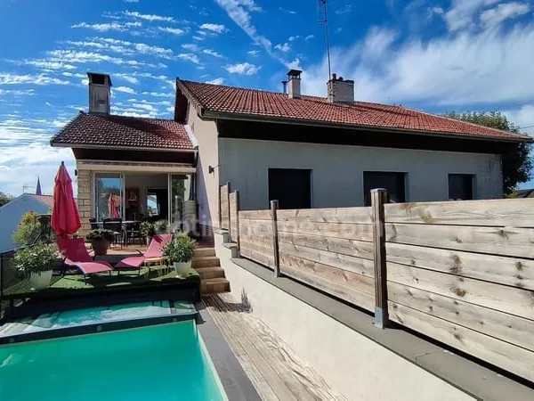 Revigny-sur-Ornain maison individuelle à vendre sans travaux sur un terrain de 2 600 m² - Piscine