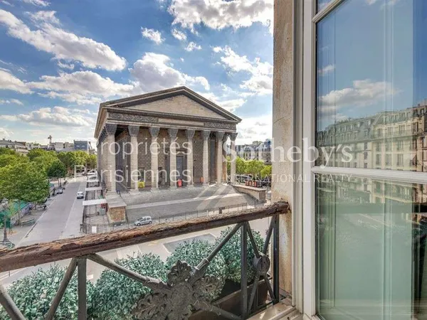 Appartement 9 pièces 296 m²