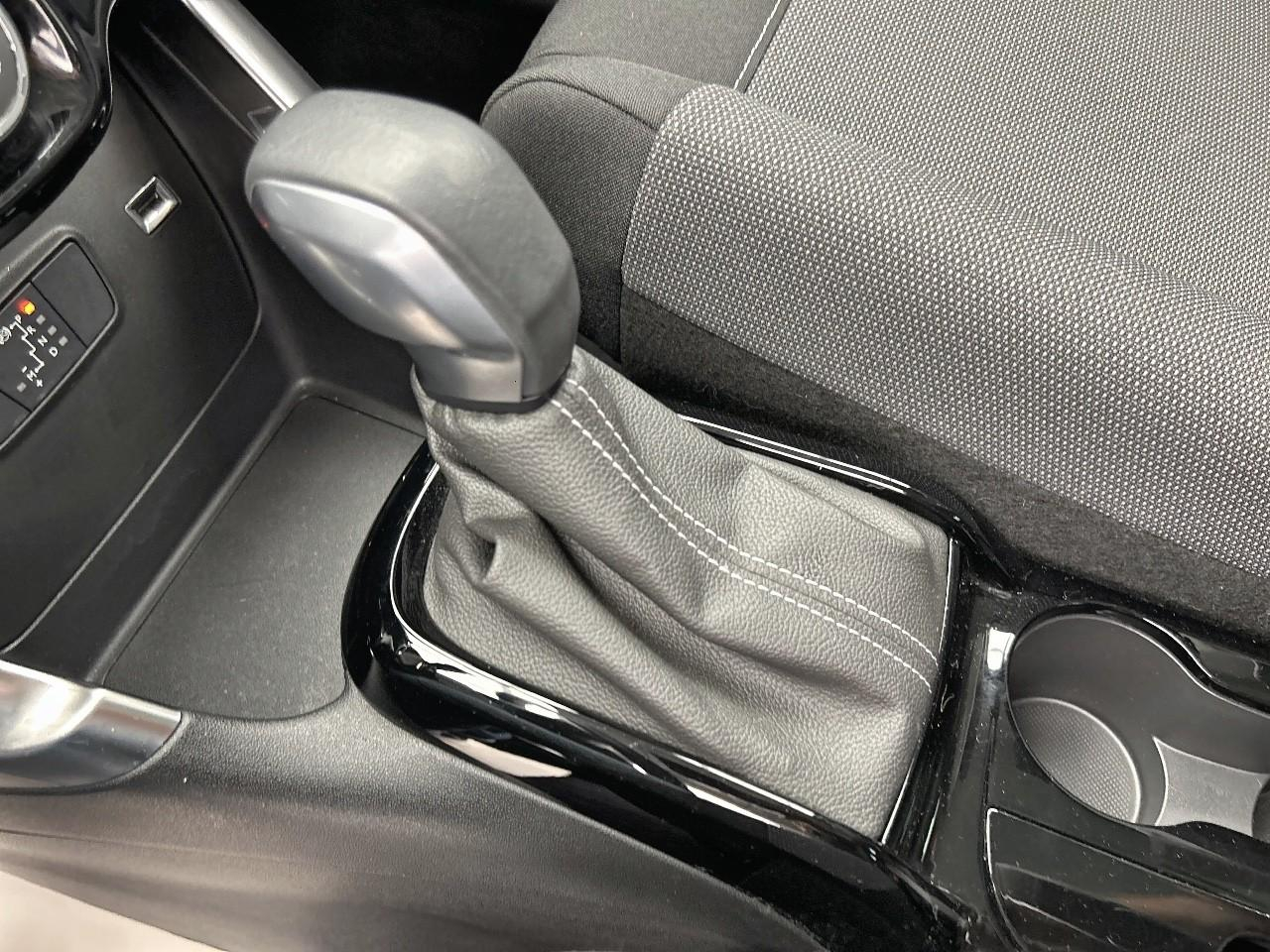 Citroën C3 Aircross puretech 130 s&s eat6 shine — photo 17