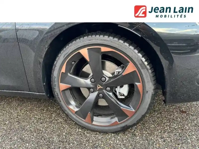 Cupra Leon sportstourer ehybrid 204 ch dsg6 — photo 9